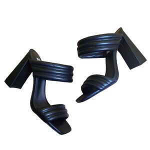Steve Madden Tahani Black Heeled Sandals Size 6
